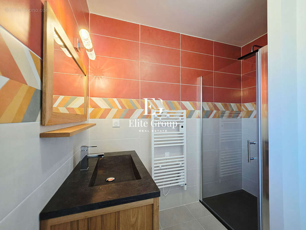 Maison à SAINT-GERMAIN-DE-BELVES