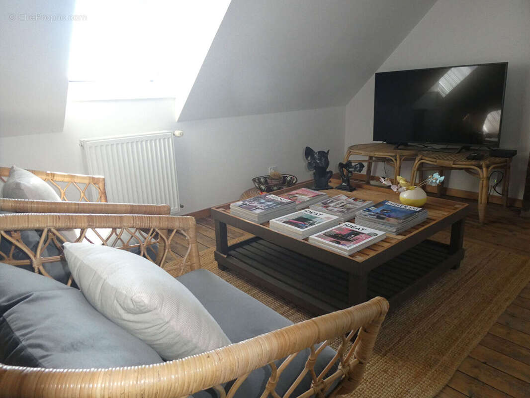 Maison à CORMEILLES