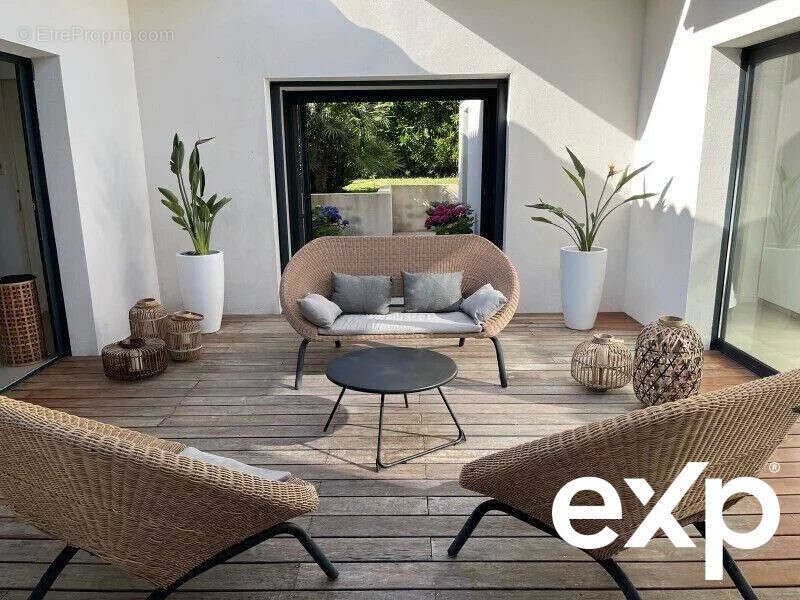 Maison à SAINT-JEAN-DE-VEDAS