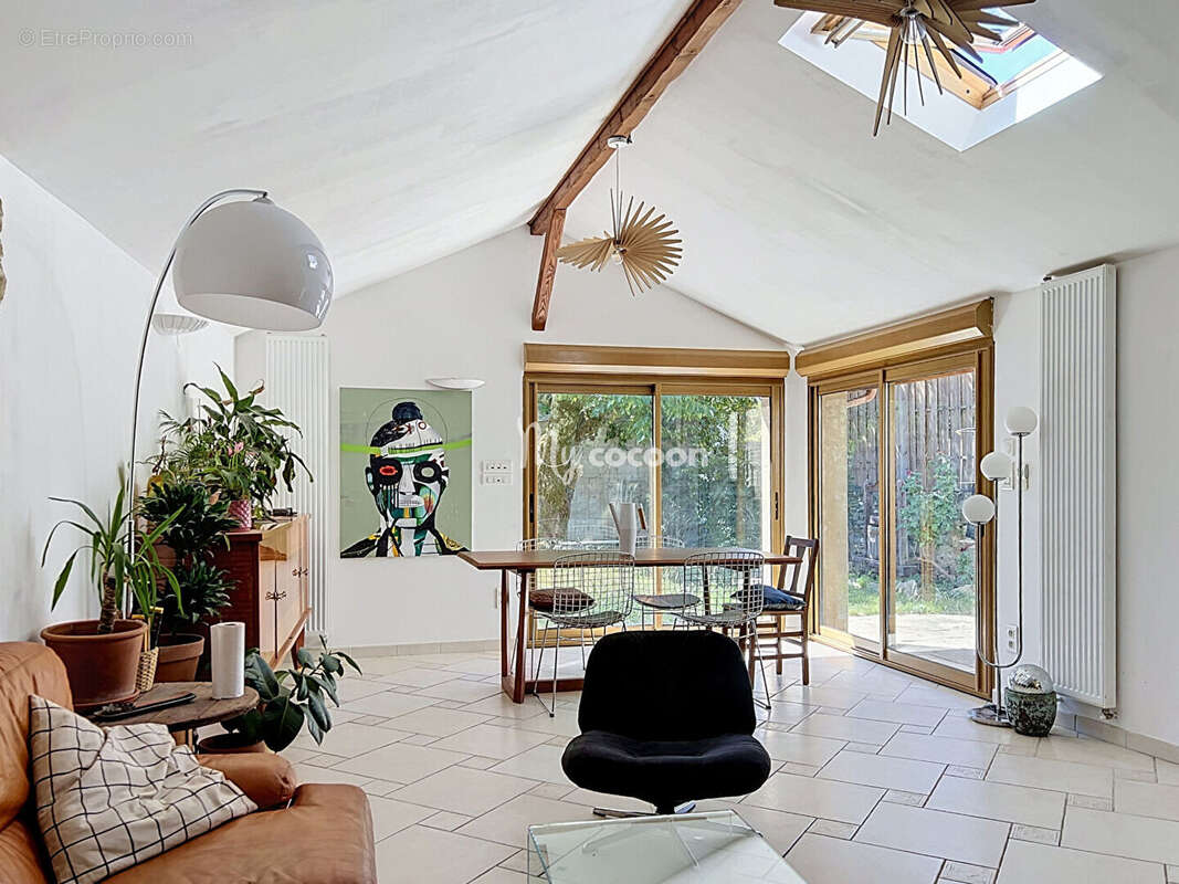 Maison - T3 - 131 m2 - photo 4