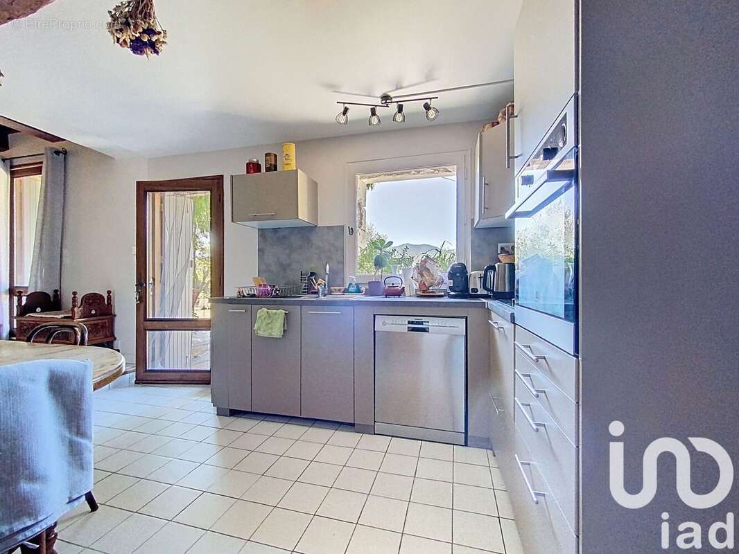 Photo 6 - Maison à LE POET-LAVAL