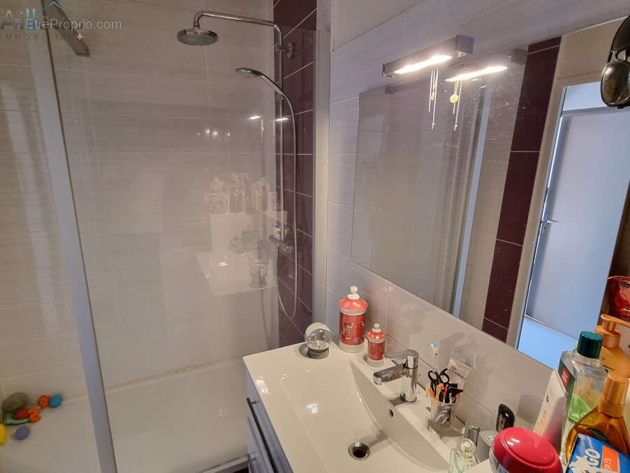 Appartement à COGNIN