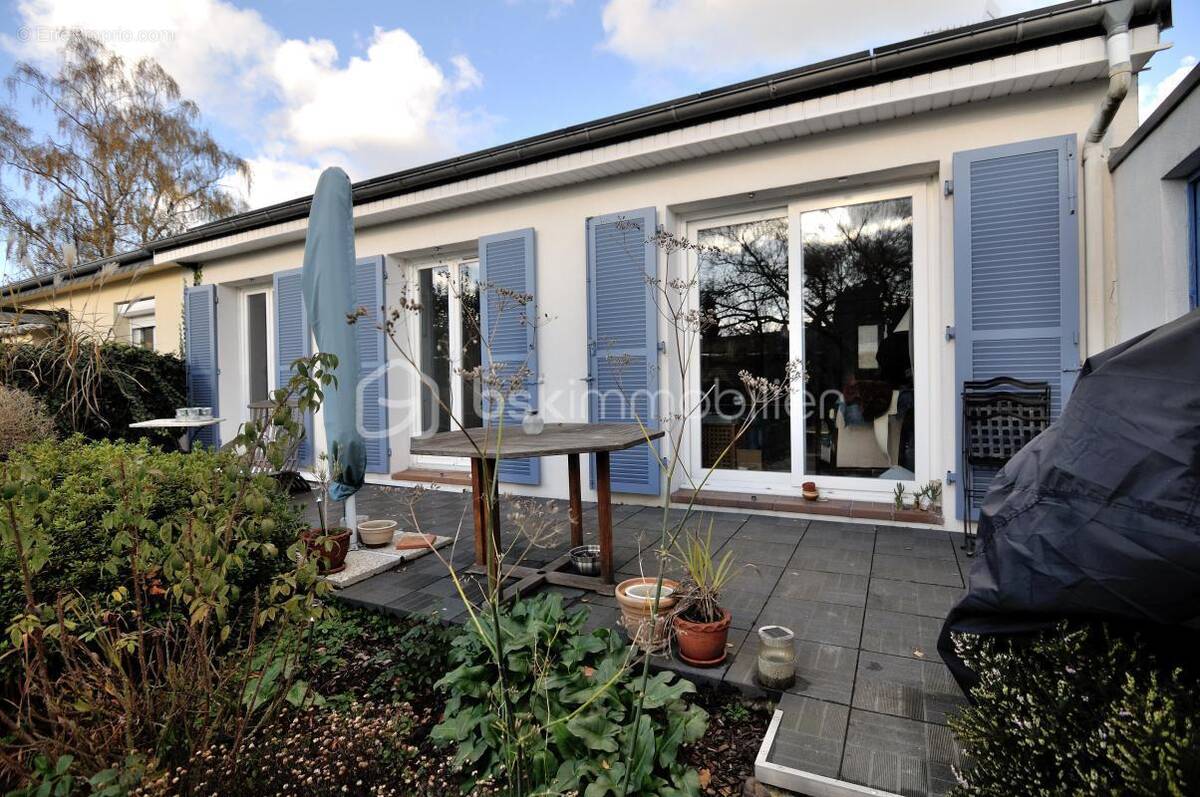 Maison à NOTRE-DAME-DE-GRAVENCHON