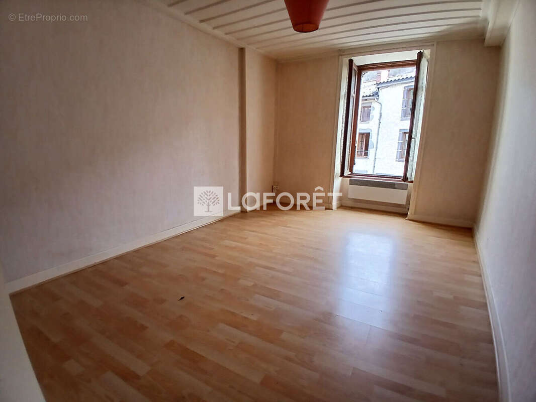 Maison à FERRIERES-SAINT-MARY