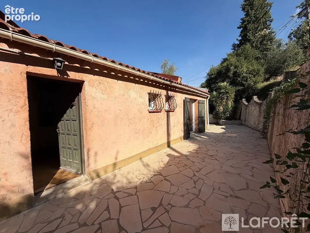 Castagniers haut de villa  - 90 m²  - vue montagnes - photo 3