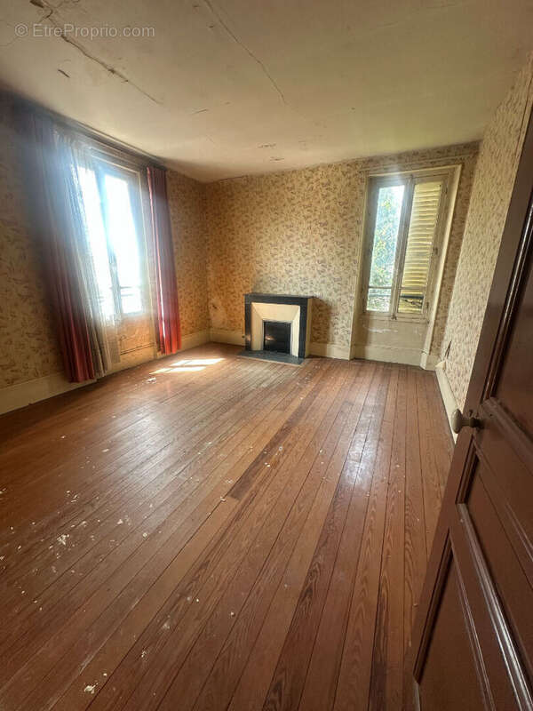 Maison à COULOMMIERS