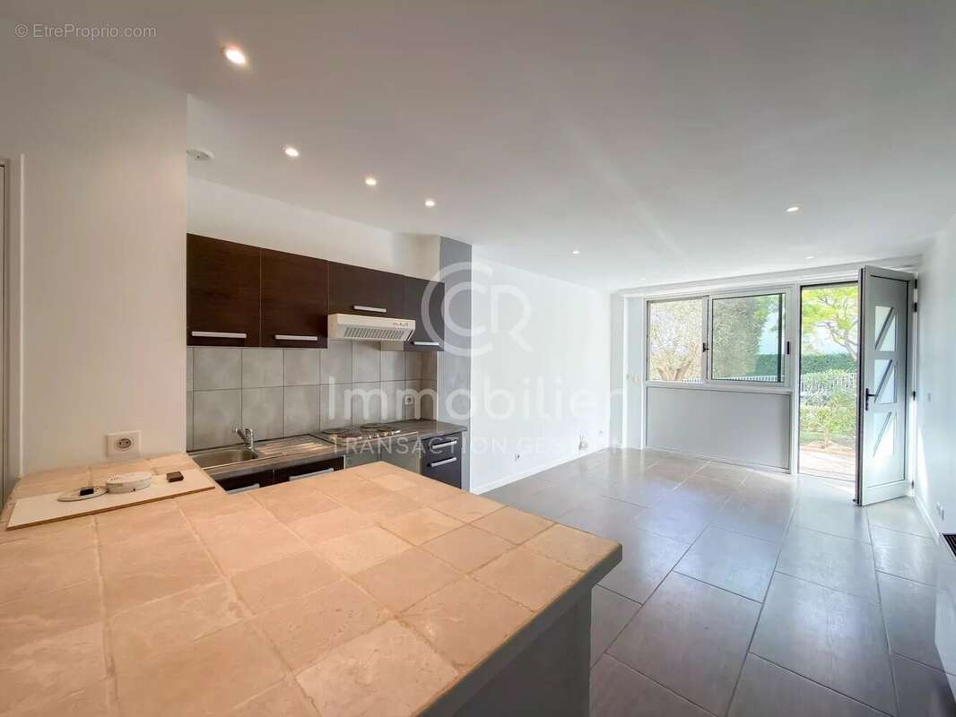 Appartement à LE CANNET