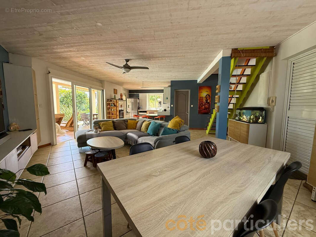 Maison à LES AVIRONS