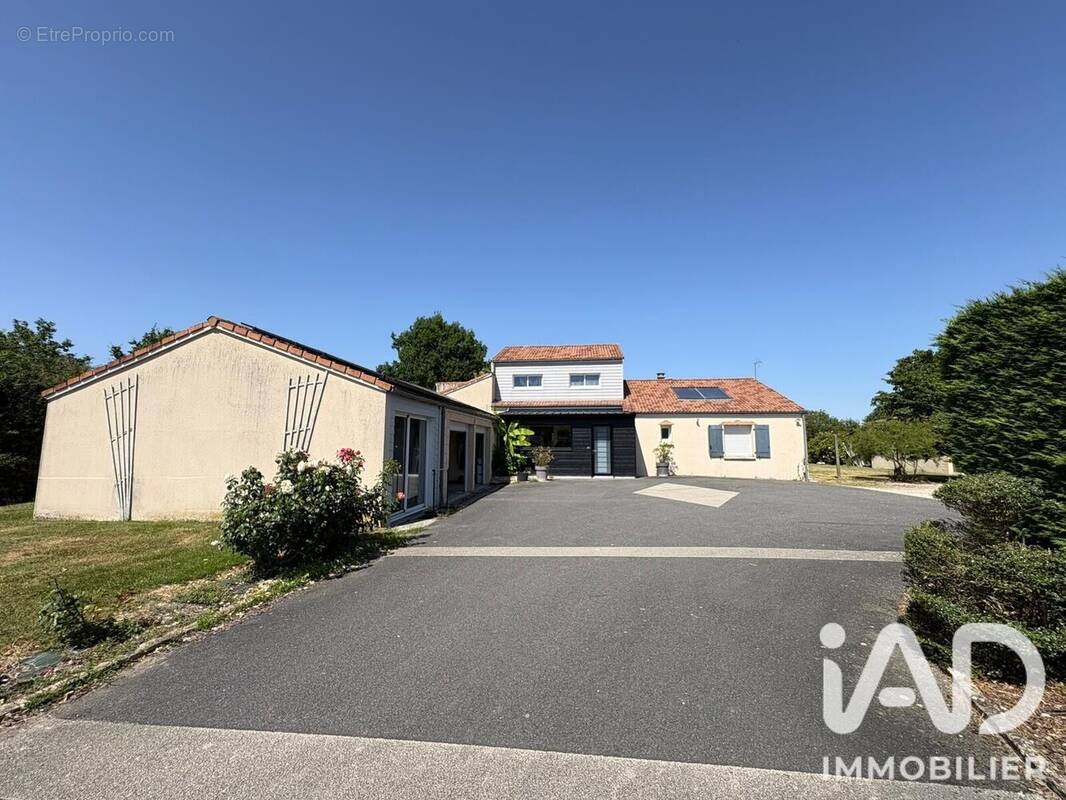 Photo 1 - Maison à BRESSUIRE