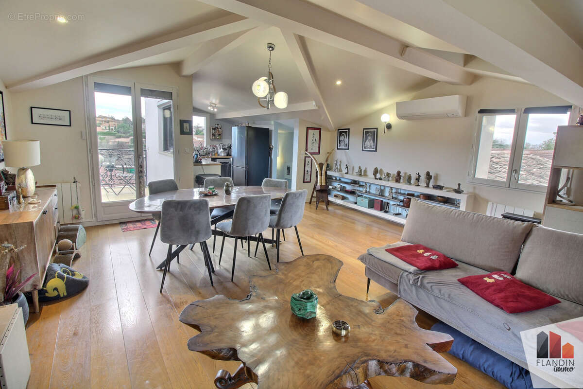 Appartement à IRIGNY