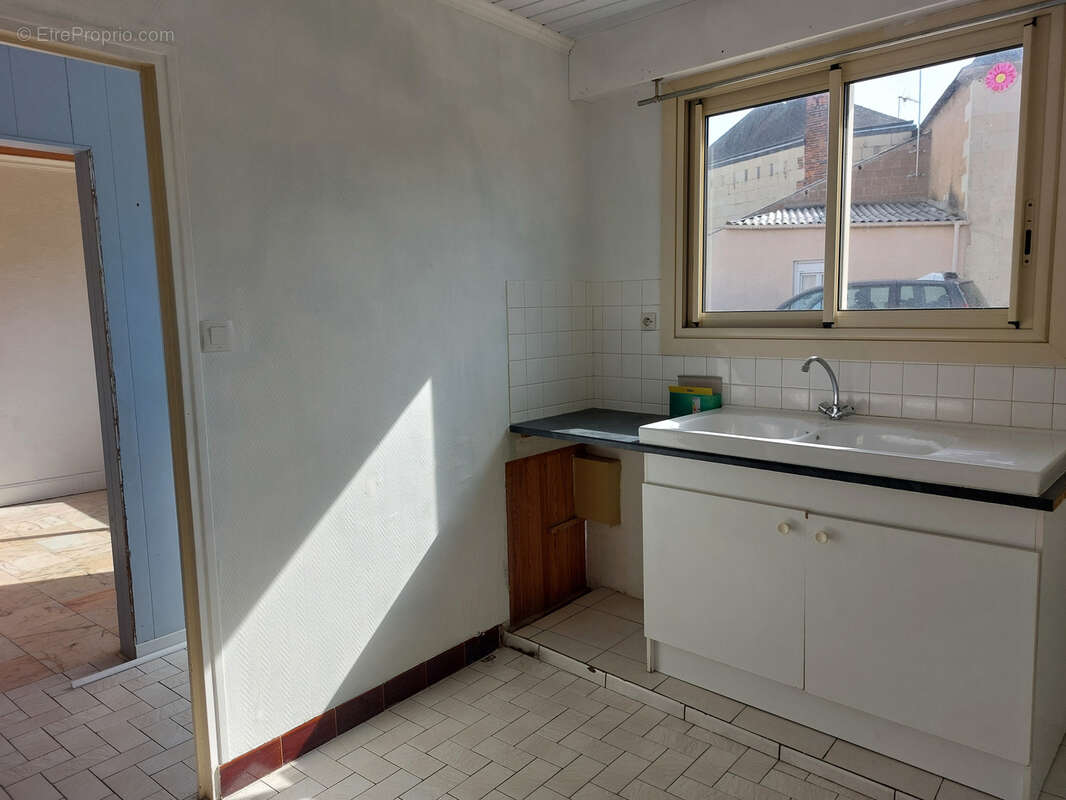 Maison à ARGENTON-L&#039;EGLISE