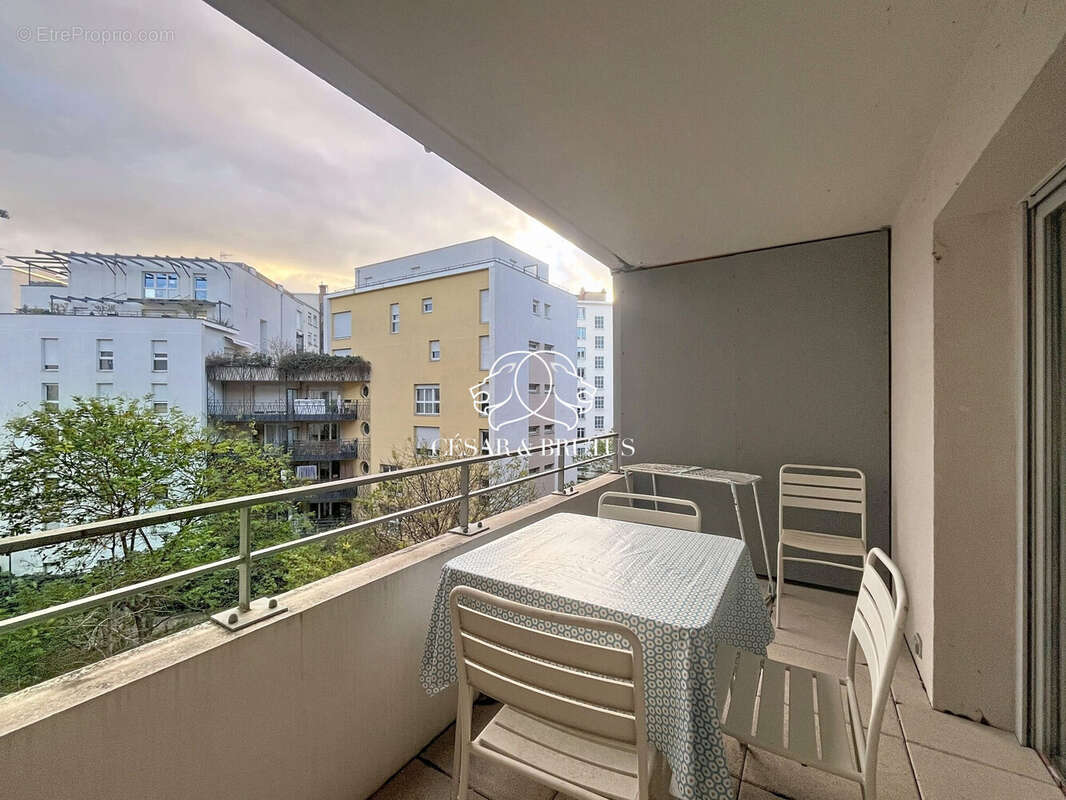 Appartement à LYON-7E