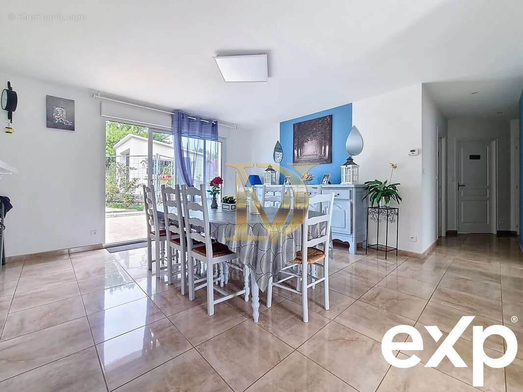 Maison à CHISSAY-EN-TOURAINE