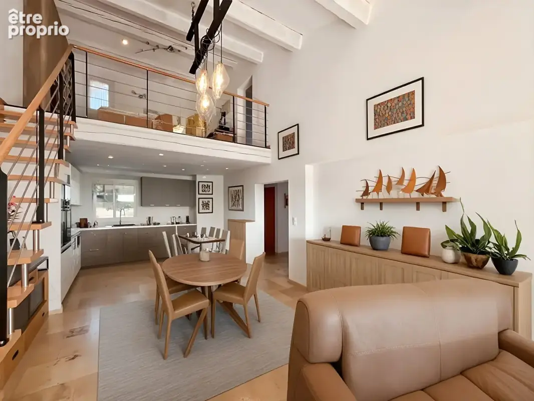Superbe villa spacieuse , vue mer à La Ciotat - photo 3