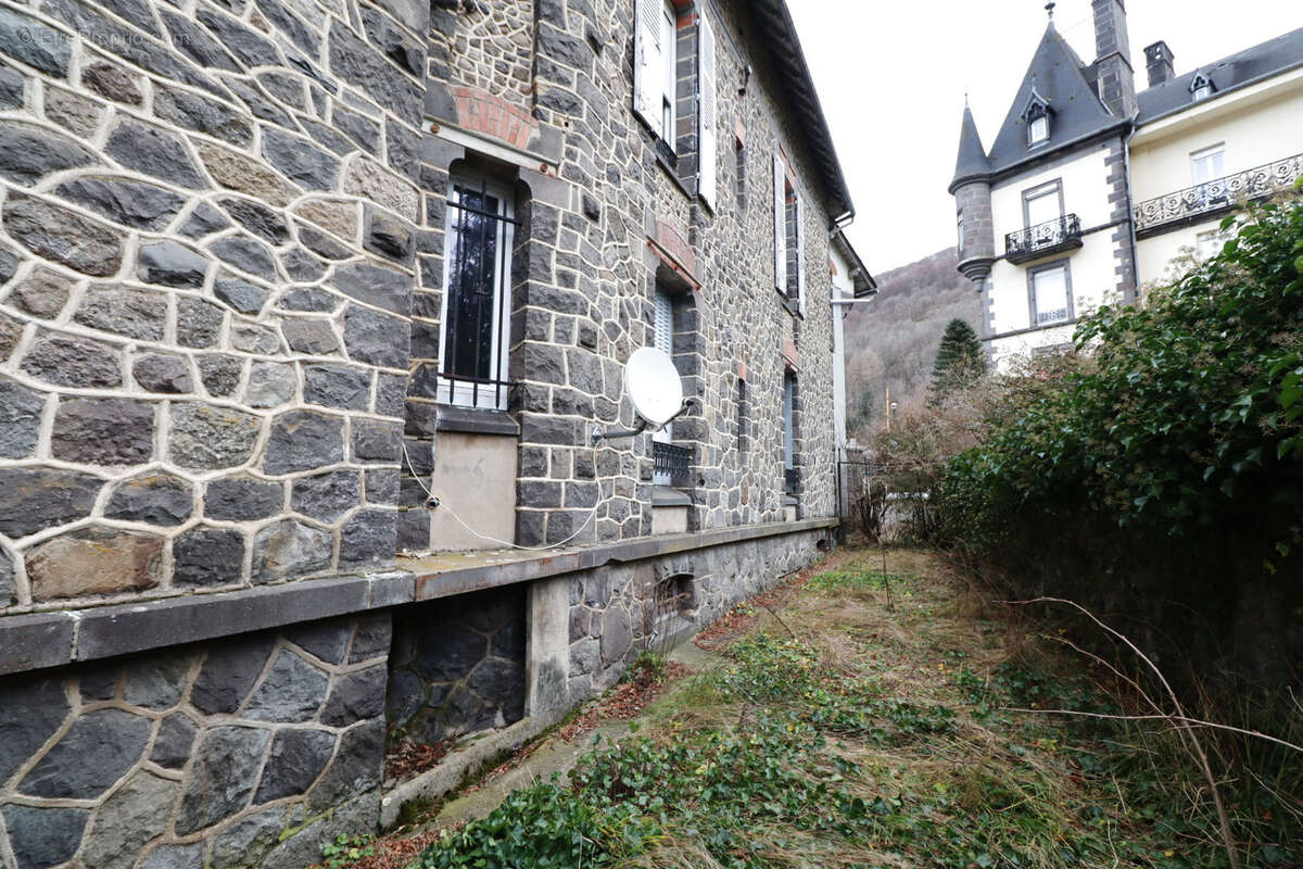 Maison à MONT-DORE