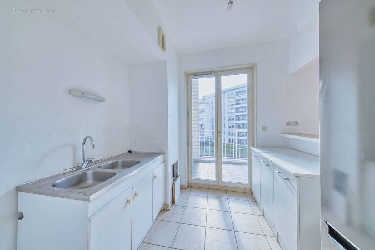 Appartement à LYON-8E