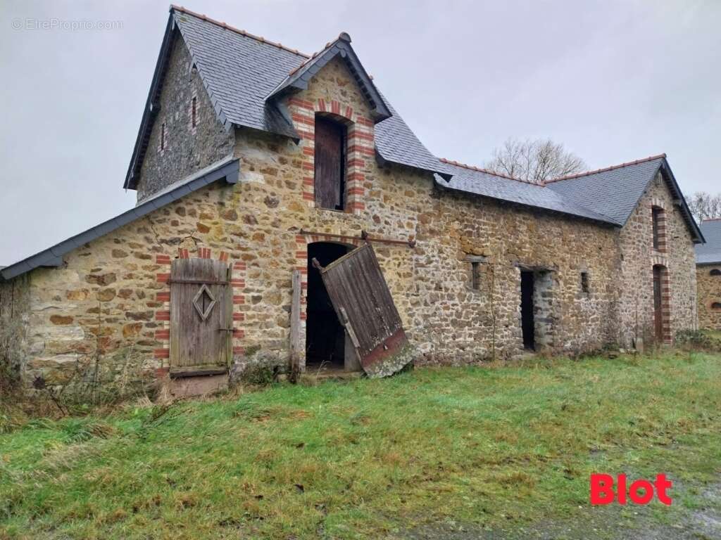 Maison à LAUNAY-VILLIERS