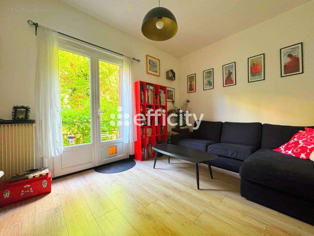 Appartement à MAISONS-ALFORT