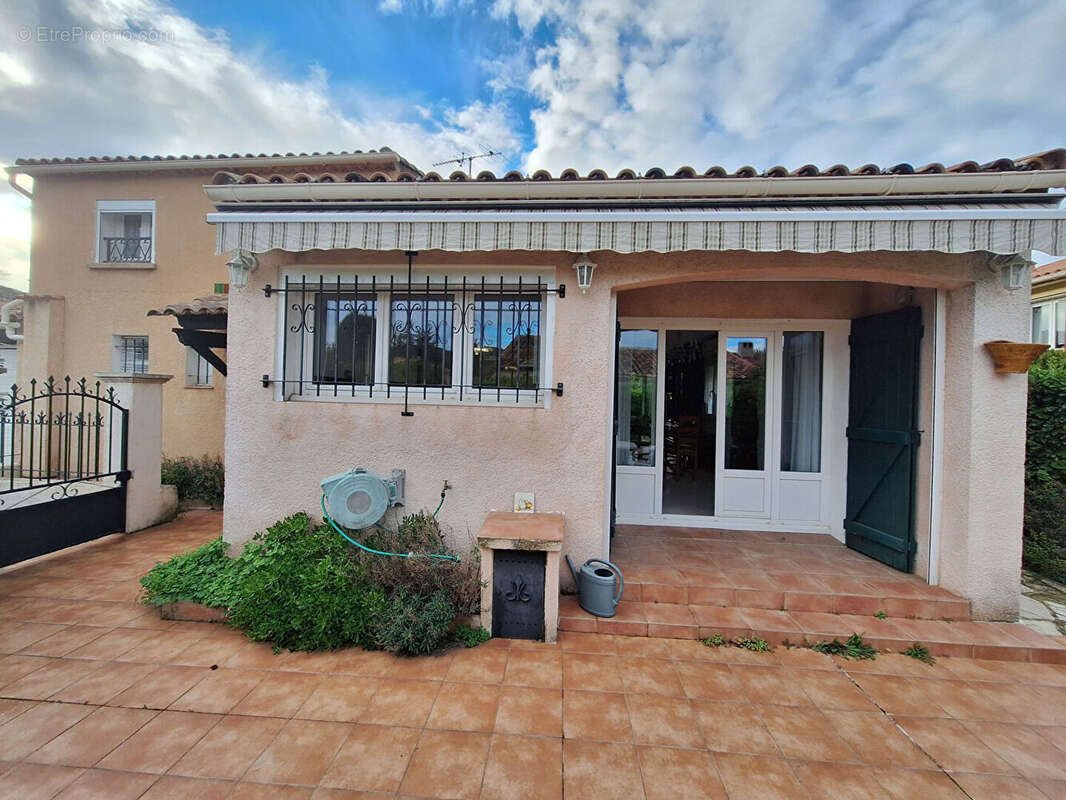 Maison à LA DESTROUSSE