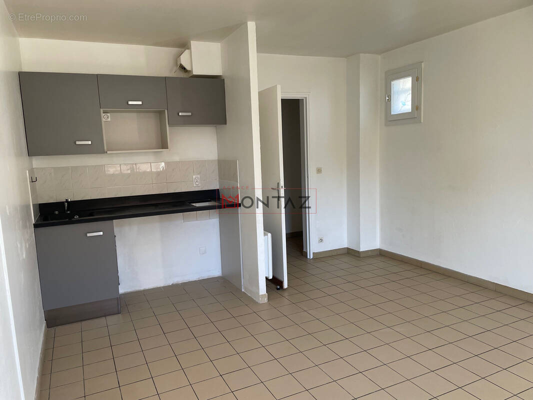Appartement à LA FERTE-GAUCHER