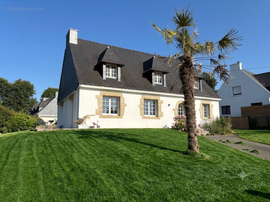 Maison à LOCMINE