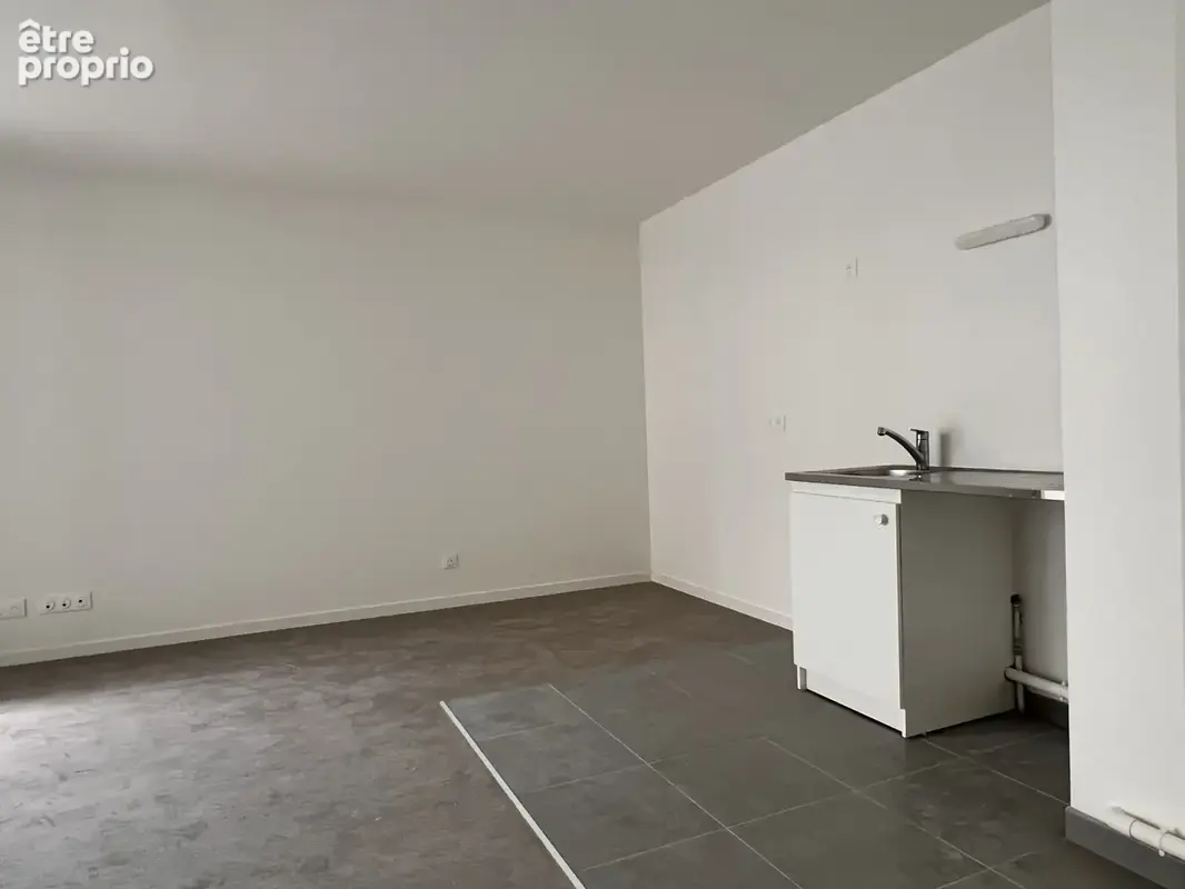 Appartement 43 m² à Deville-Les-Rouen  - photo 2