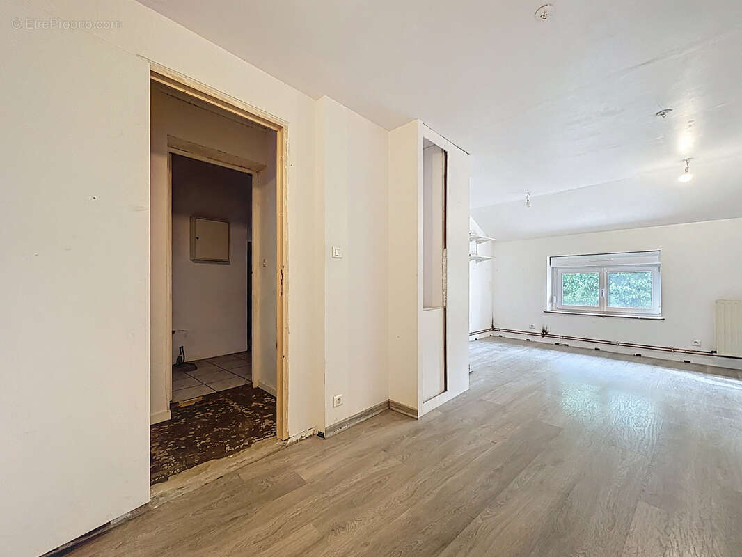 Maison à REMONCOURT