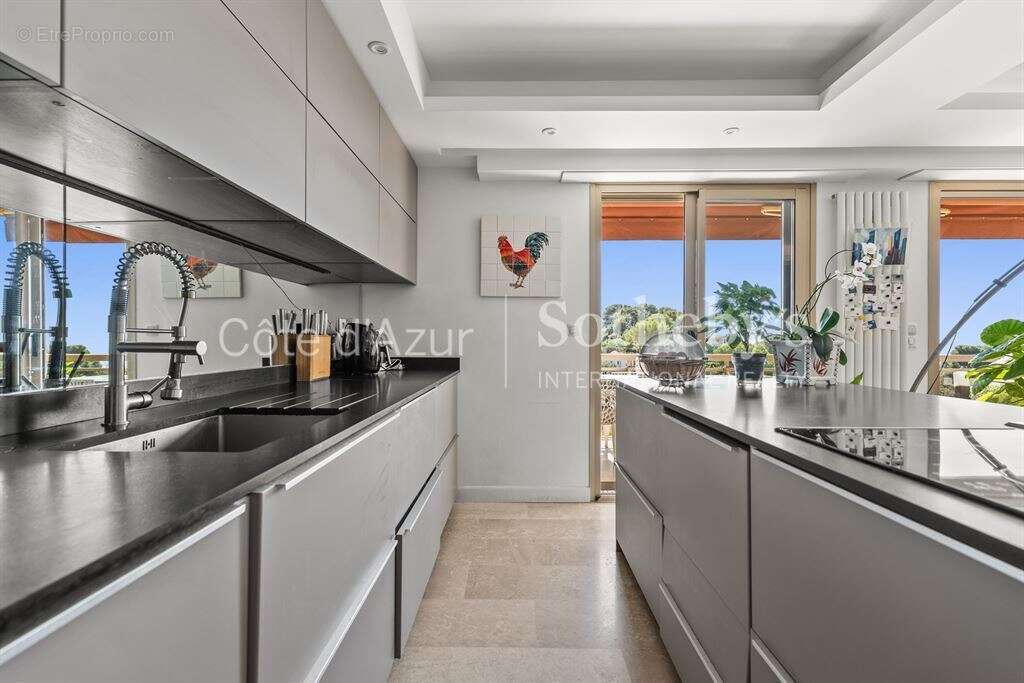Appartement à LE CANNET