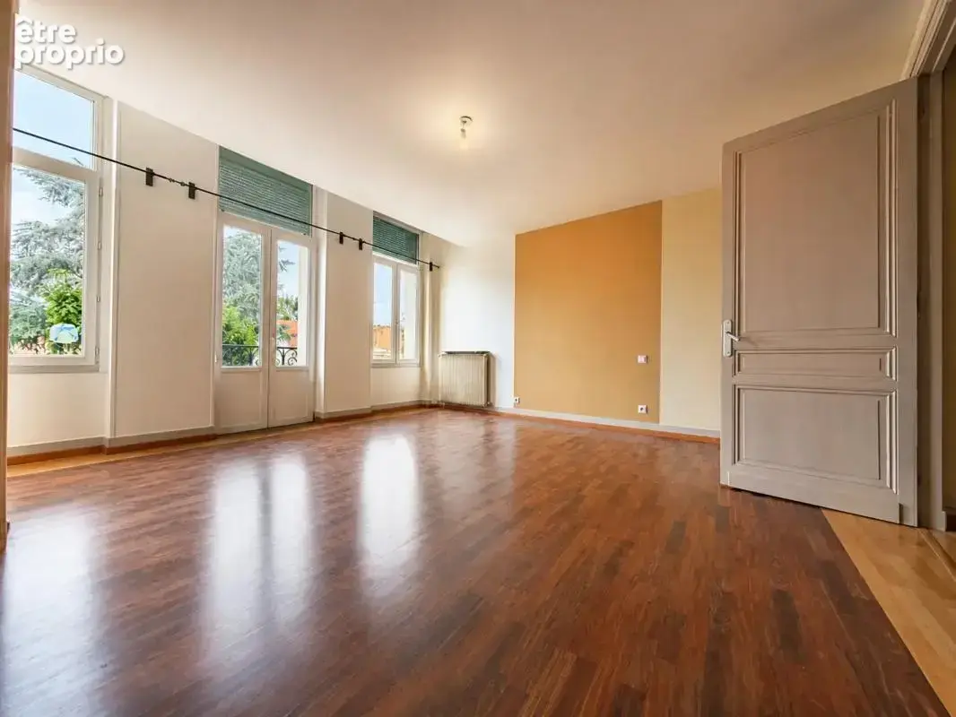Maison de 5 pièces de 147 m² à Sainte-Bazeille - photo 5