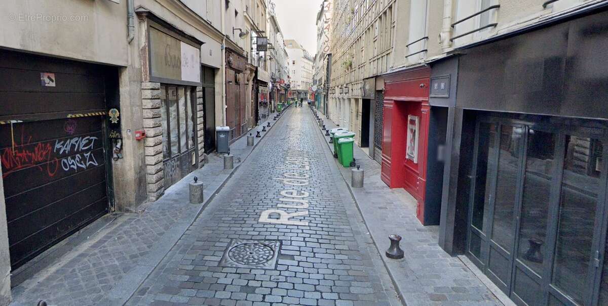 Commerce à PARIS-11E
