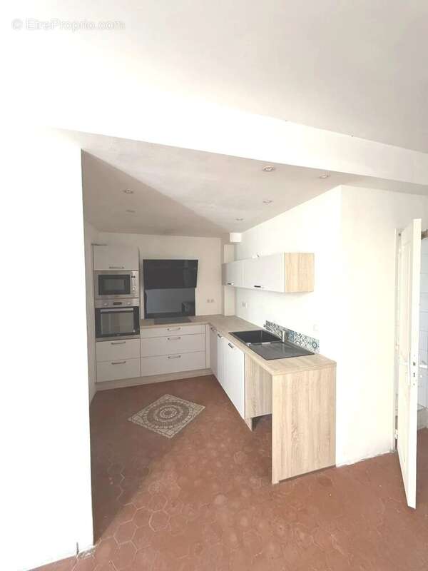 Appartement à TOURVES