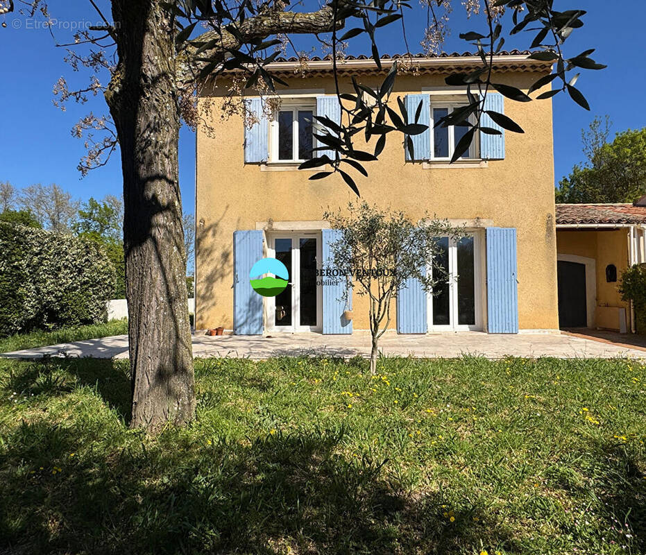 Maison à PERNES-LES-FONTAINES