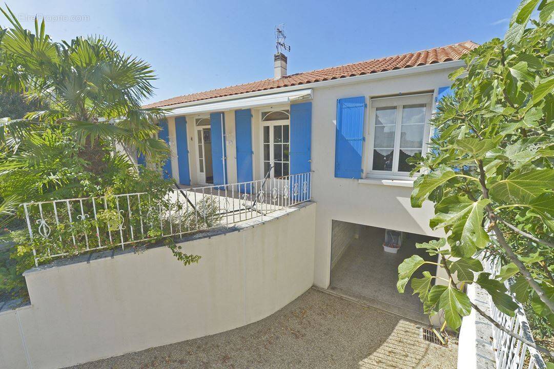 Maison à SAINT-GEORGES-DE-DIDONNE