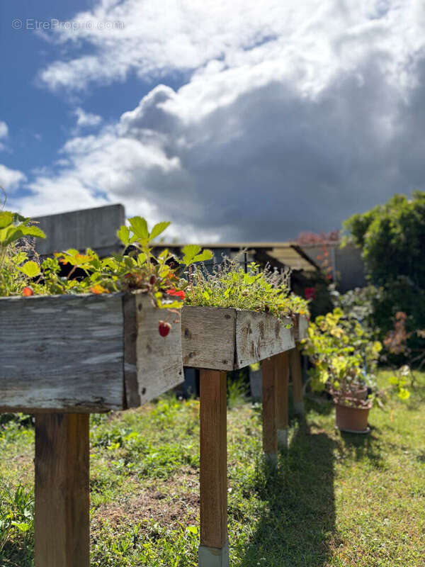 Appartement à LA CROIX-SAINT-LEUFROY