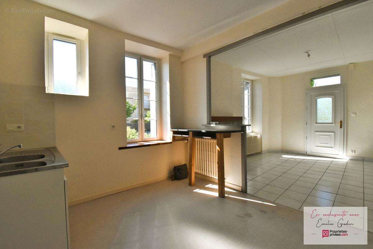 Maison Maulevrier 5 pièce(s) 105 m2 - photo 2