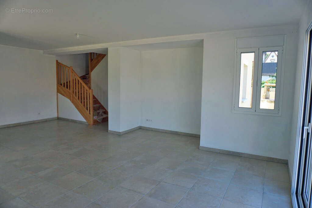 Maison à PARAY-LE-MONIAL