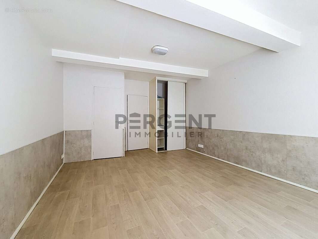 Appartement 43 m² à Charleville-Mezieres  - photo 7