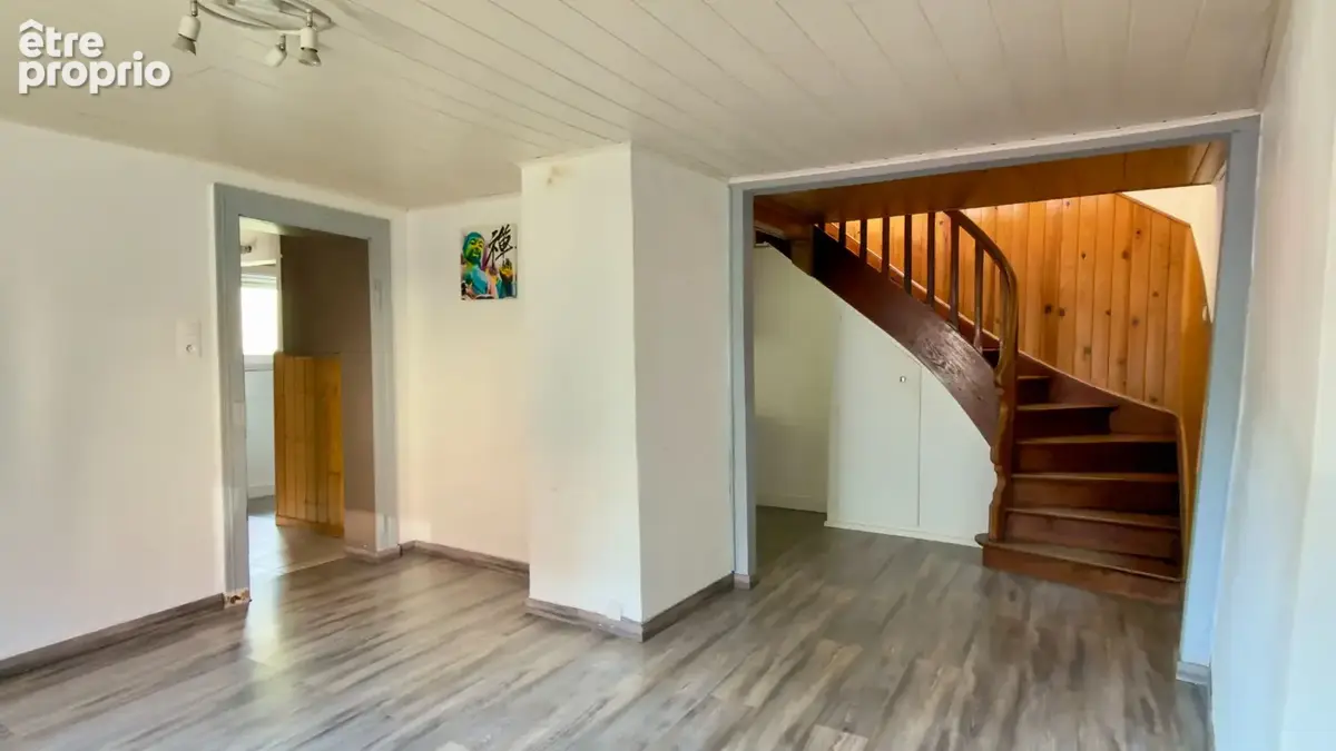 Still - Maison de ville de 70 m² avec dépendance de 50 m² - photo 4