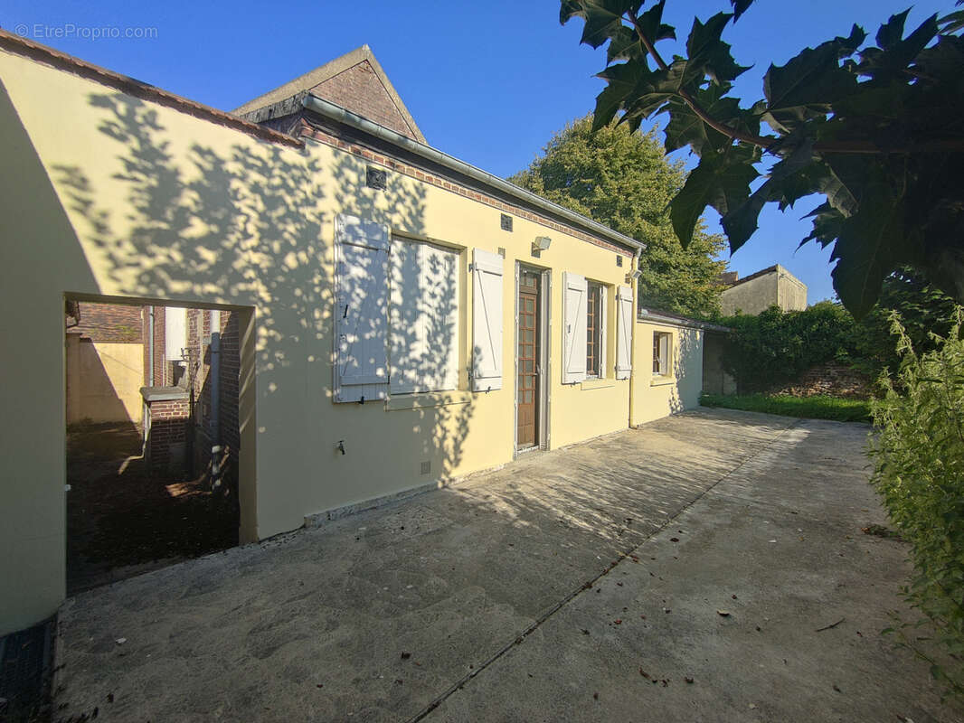 Maison à SAINTE-GENEVIEVE