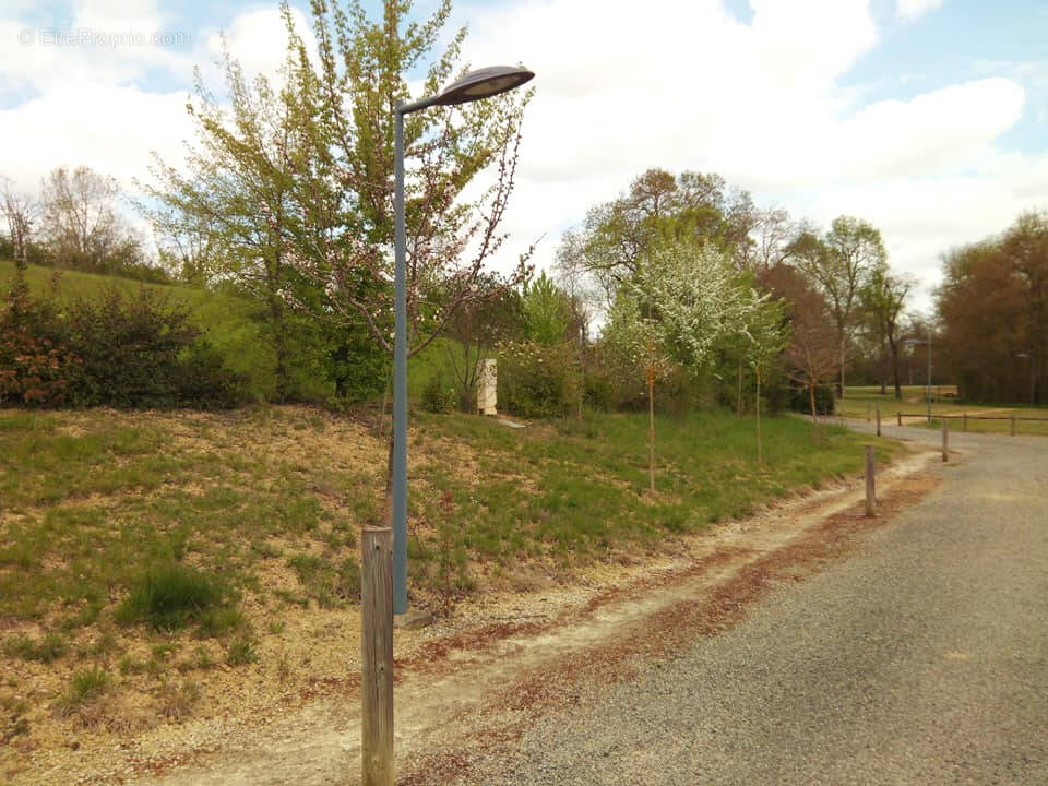 Terrain à FLEURANCE