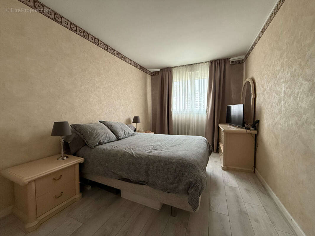 Appartement à EPINAY-SUR-SEINE