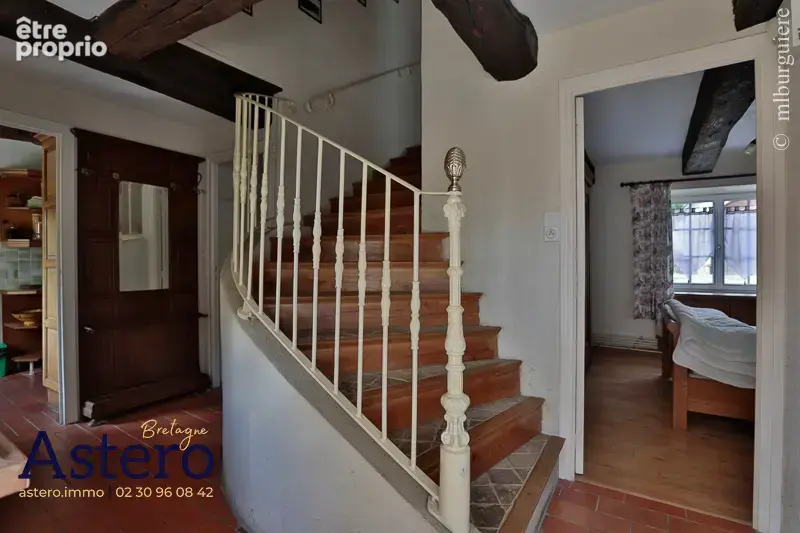 Languidic-longere-dependances-puit-207m²-quatre chambres - photo 9