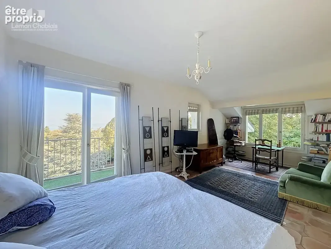 EVIAN-LES-BAINS – Propriété avec vue sur le lac - photo 13