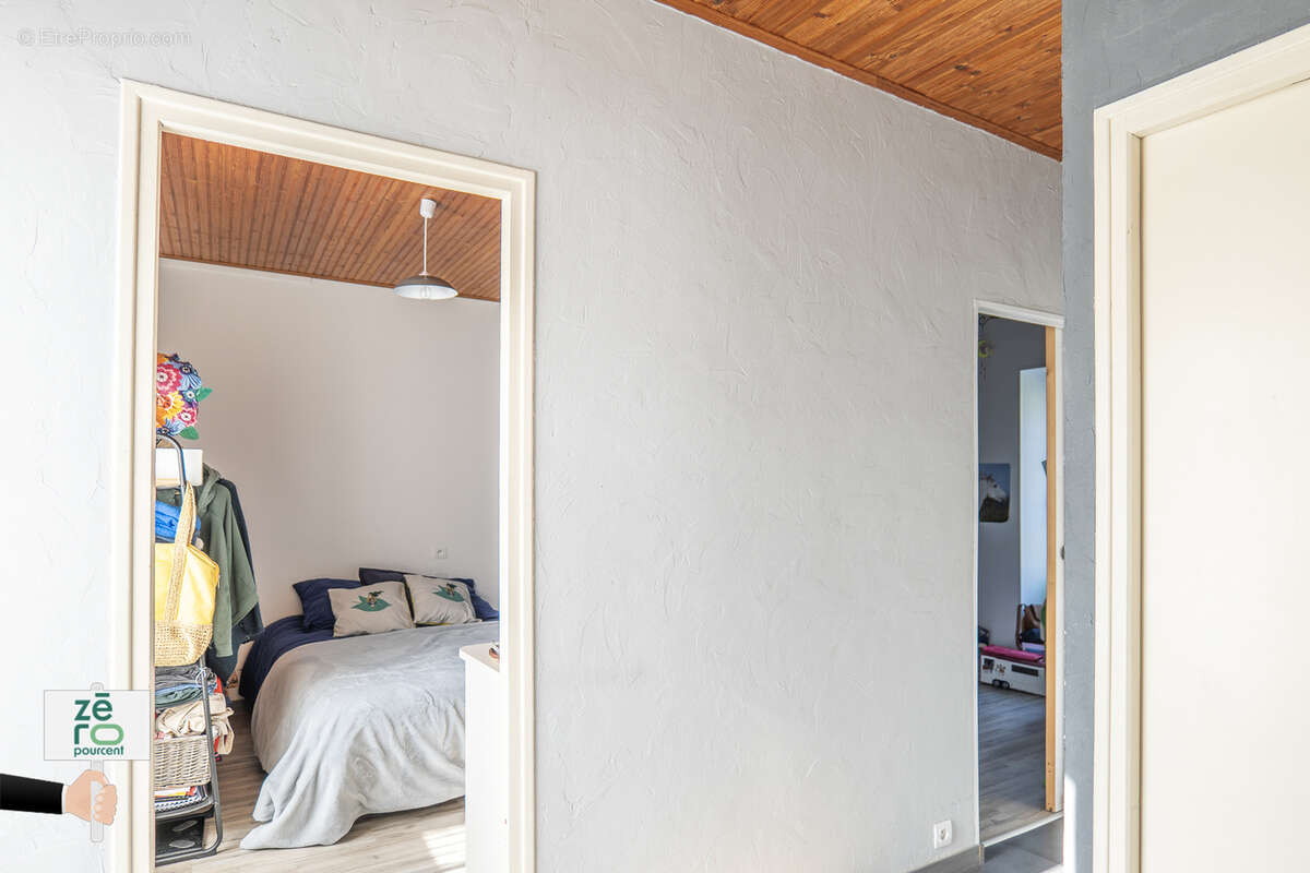 Maison à CHATEAUNEUF