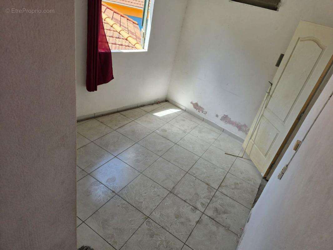 Appartement à BASSE-POINTE
