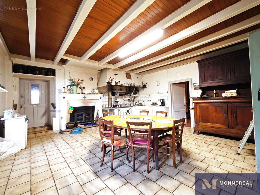 Maison à TOUVERAC