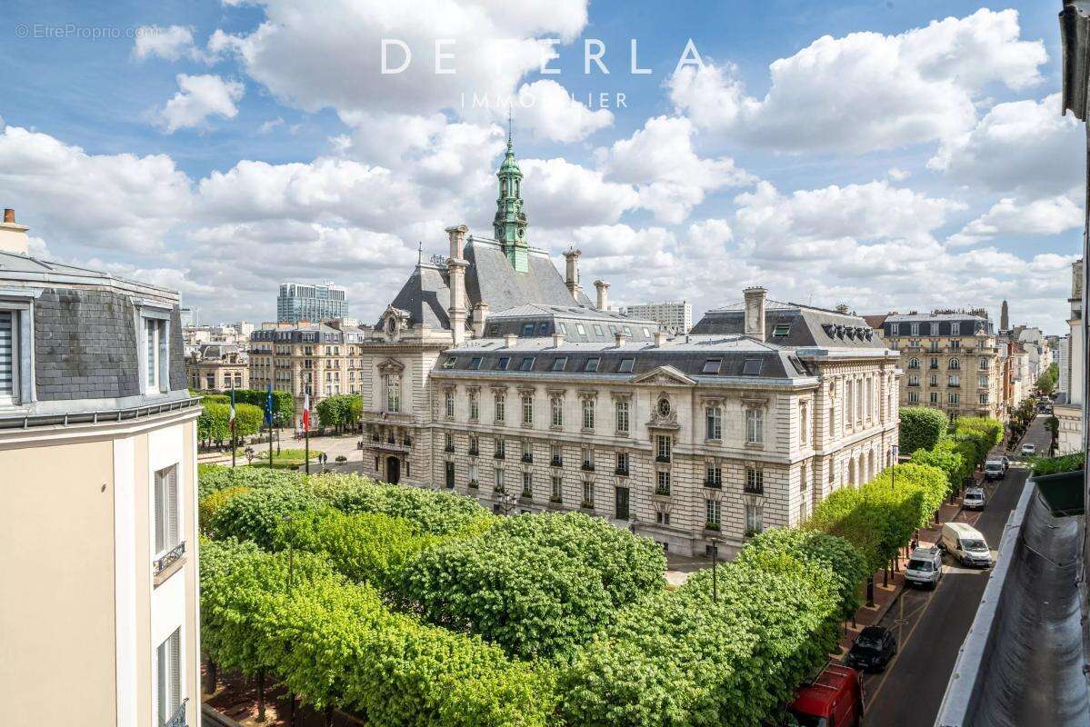 Appartement à LEVALLOIS-PERRET