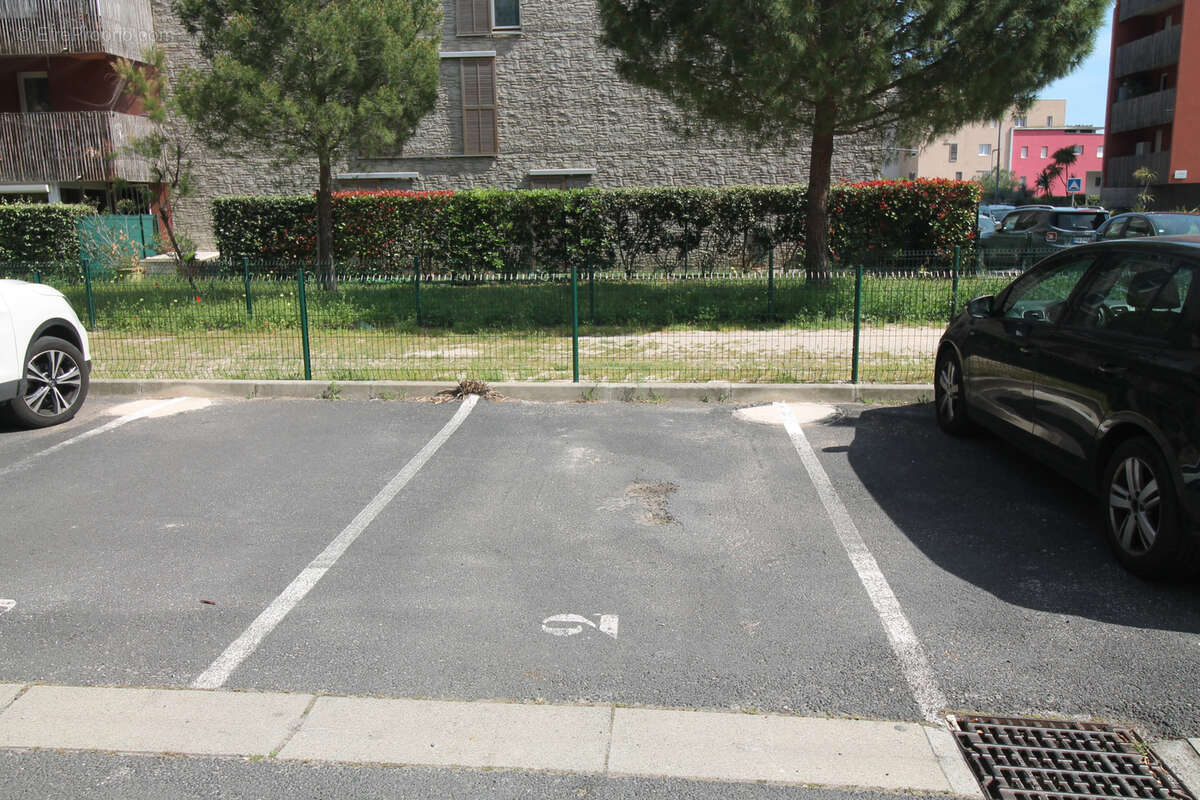 Bel appartement T3 avec terrasse, jardin, place de stationnement à Balaruc-Les-Bains - photo 23