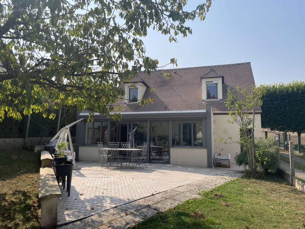 Maison à PONTOISE