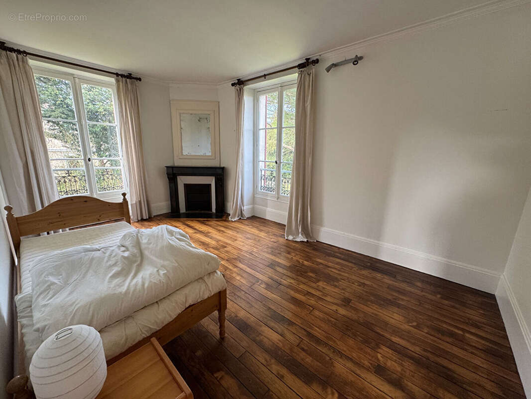 Maison à MONTFORT-L'AMAURY